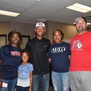 Meet your Posher, Michael